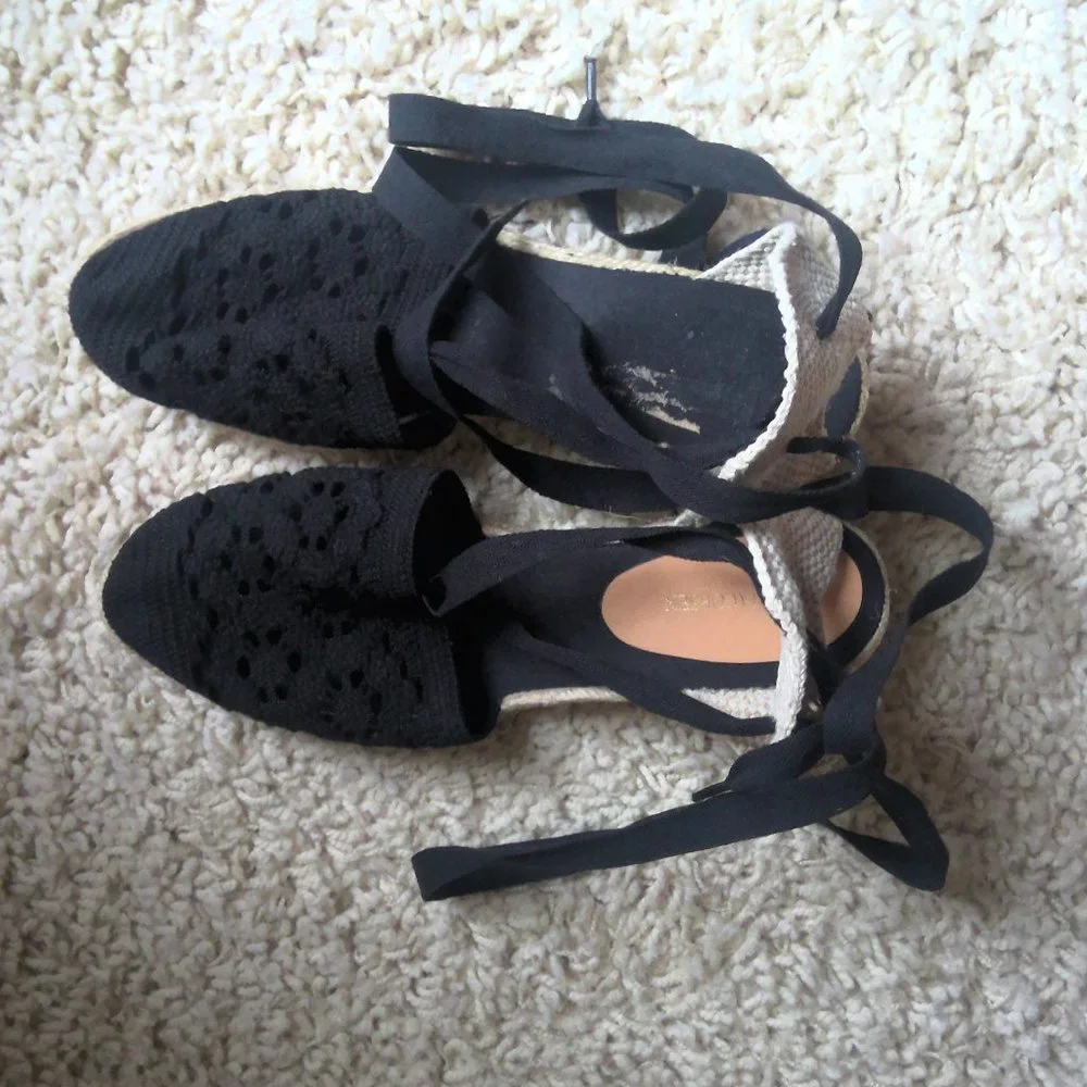 𝅺Black lace ankle time espedrille - Picture 4 of 5